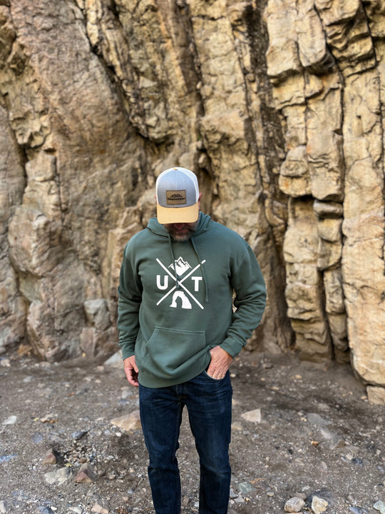 Timpanogos Hiking Co. (official) - Vintage Mountain Blend Hoodie (Alpine Green)