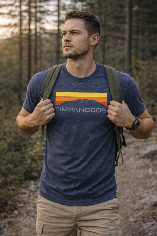 Retro Mountain Classic (warm) - Premium Graphic Tee