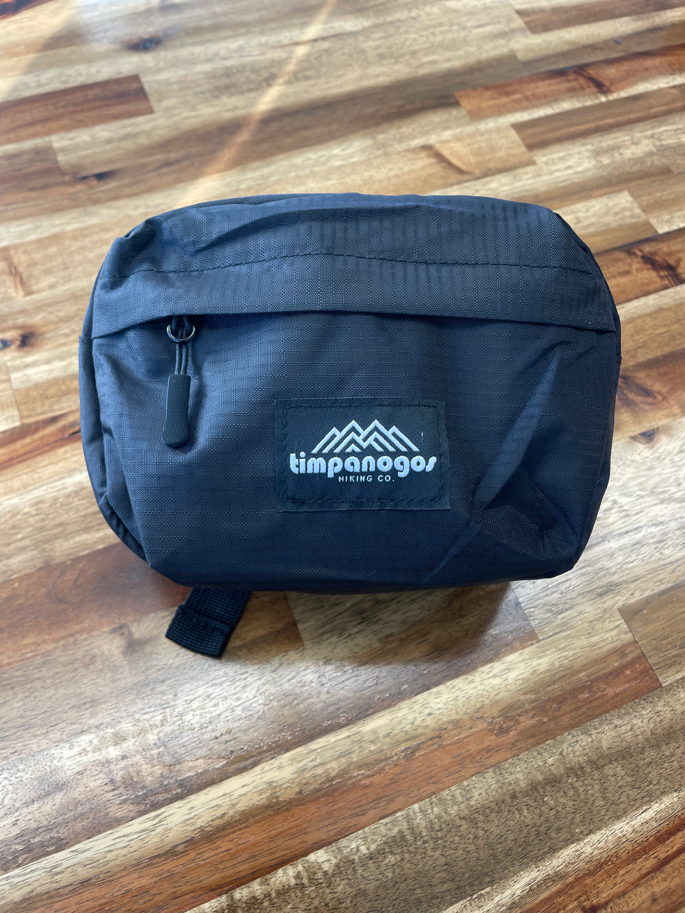 Dark Sky Hip Pack 2L (Black)