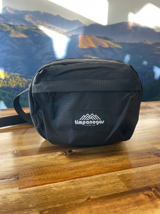 Dark Sky Hip Pack 2L (Black)