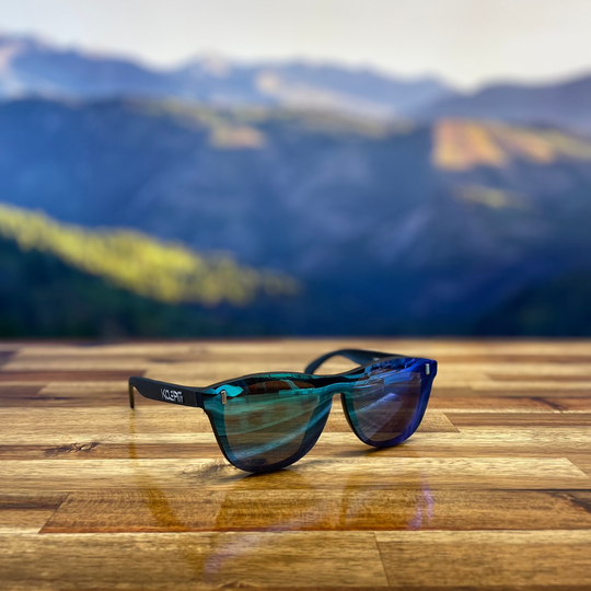 Holographic Sunnies