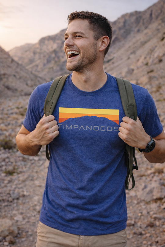 Retro Mountain Classic (warm) - Premium Graphic Tee